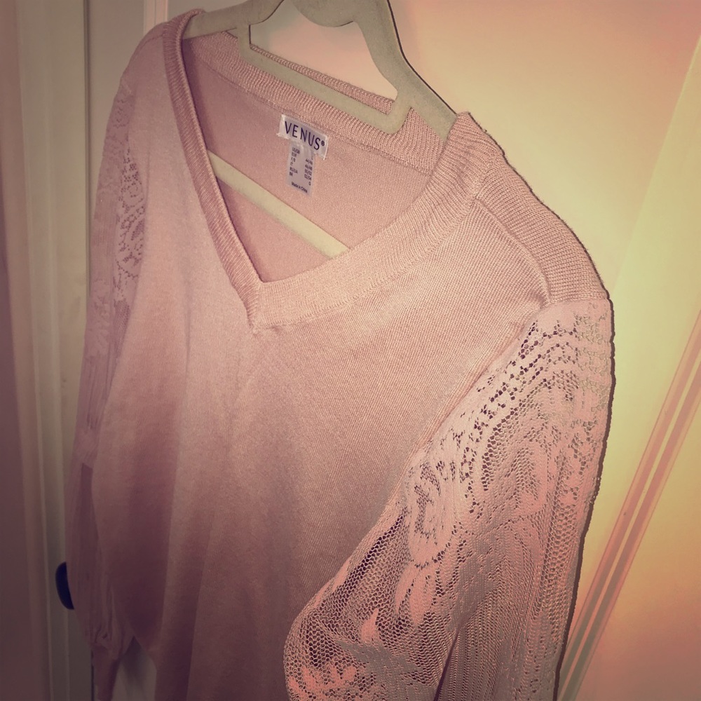 VENUS sweater - like new!